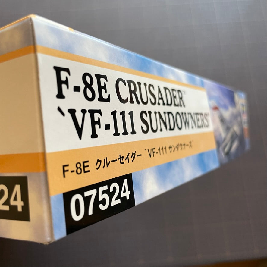 Hasegawa 1/48 F-8E CRUSADER VF-111 SUNDOWNERS Model kit 07524 JAPAN