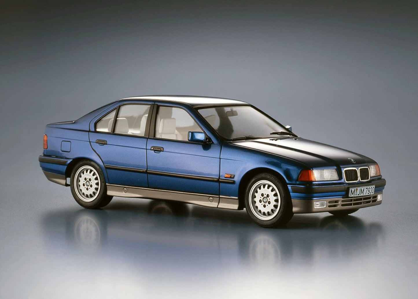 Hasegawa 1/24 BMW 318i 18 4E SOHC Model Kit 20320 JAPAN